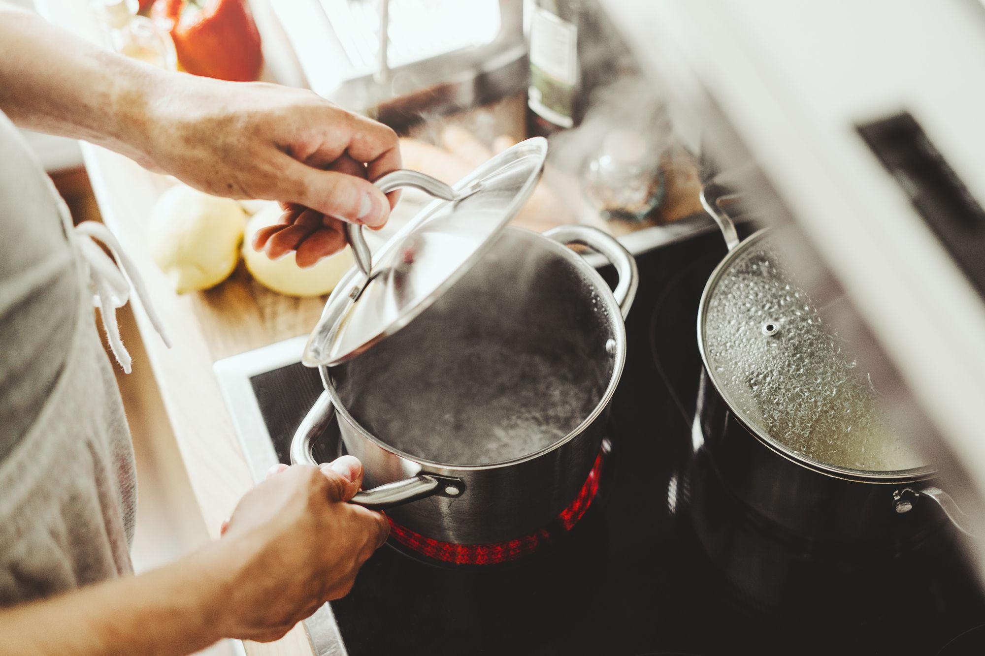 Beim-Kochen-Deckel-verwenden.jpg